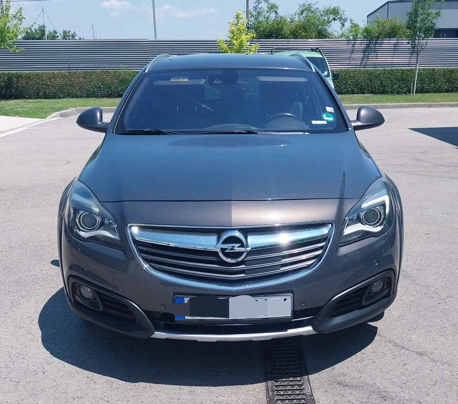 Opel Insignia Country Tourer 194k.c Full LeD , снимка 2 - Автомобили и джипове - 56160904
