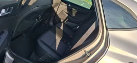 Hyundai Tucson 2.0 crdi 4x4 136 LED Automat , снимка 10