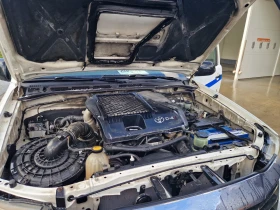 Toyota Hilux 2.5D4D 2WD, снимка 14