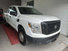 ������ Nissan Titan crew ca...