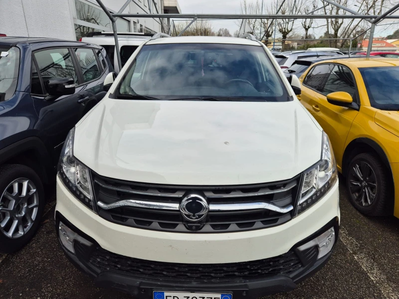 SsangYong Korando 2.0 e-XGi 200 Sapphire 4WD, снимка 2 - Автомобили и джипове - 49469626