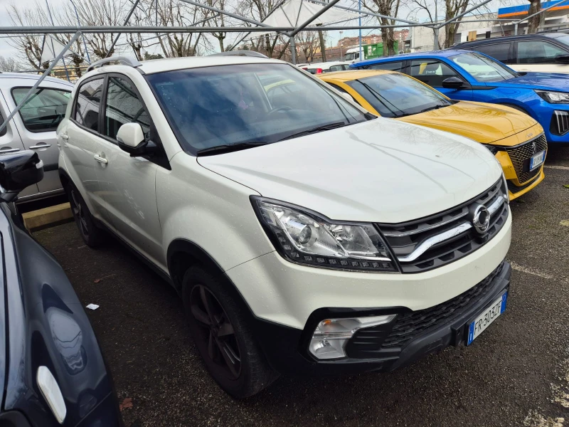 SsangYong Korando 2.0 e-XGi 200 Sapphire 4WD, снимка 3 - Автомобили и джипове - 49469626