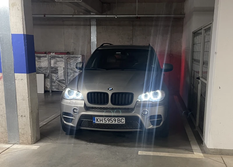 BMW X5 4.0D * 15000 км* 