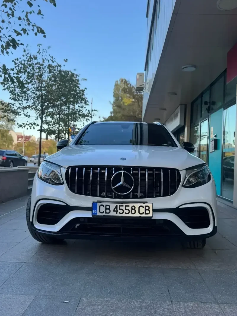 Mercedes-Benz GLC 300 4-MATIC AMG, снимка 2 - Автомобили и джипове - 52709223