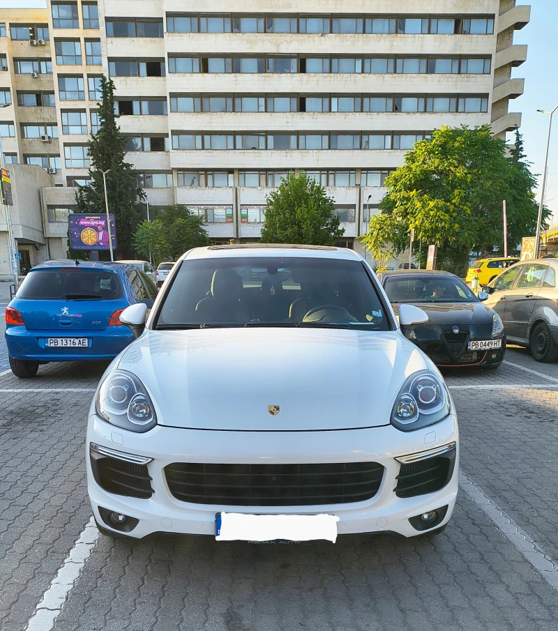 Porsche Cayenne FULL LED/CAMERA/PANORAMA/BOSE/F1, снимка 3 - Автомобили и джипове - 52906610