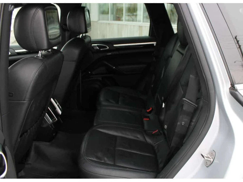 Porsche Cayenne * AWD 4dr Diesel * CARFAX * ЦЕНА ДО БГ, снимка 14 - Автомобили и джипове - 53529241