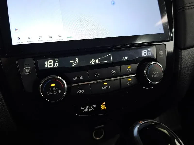 Nissan X-trail 2.5 Tech 4Wd, снимка 17 - Автомобили и джипове - 56666647