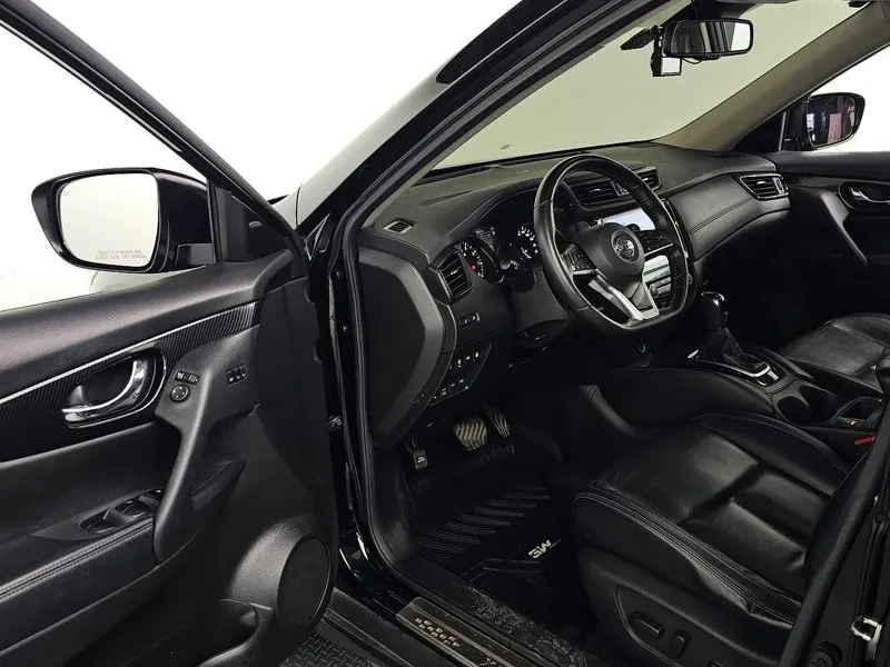 Nissan X-trail 2.5 Tech 4Wd, снимка 10 - Автомобили и джипове - 56666647