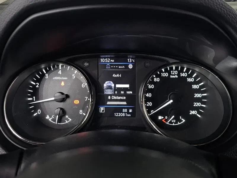 Nissan X-trail 2.5 Tech 4Wd, снимка 8 - Автомобили и джипове - 56666647