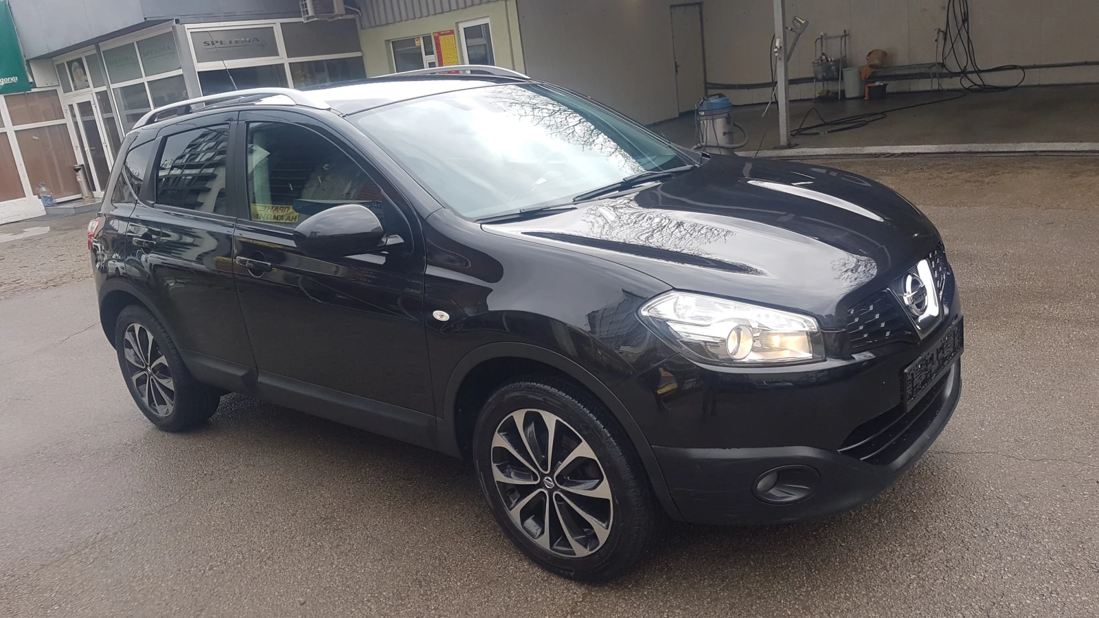 Nissan Qashqai 2.0iAVTOMAT 4X4, снимка 5 - Автомобили и джипове - 53718646