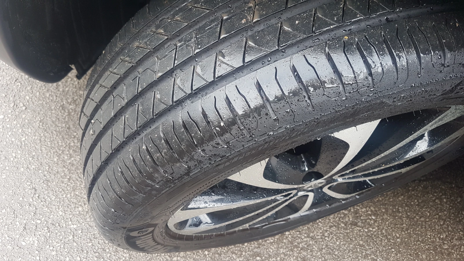 Nissan Qashqai 2.0iAVTOMAT 4X4, снимка 15 - Автомобили и джипове - 53718646