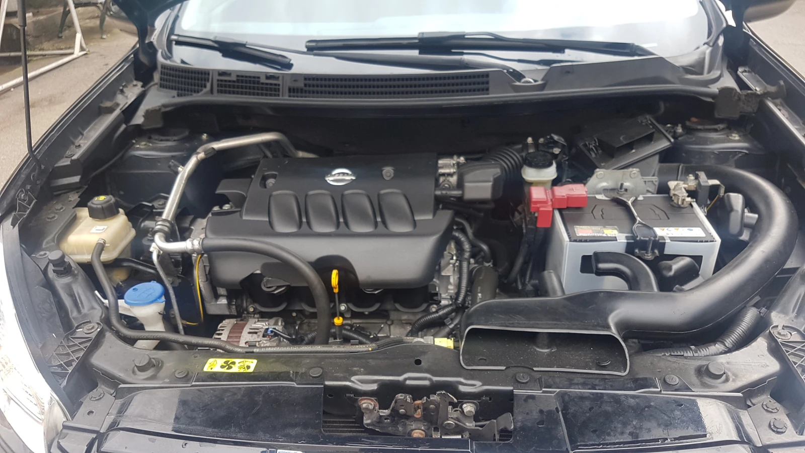 Nissan Qashqai 2.0iAVTOMAT 4X4, снимка 17 - Автомобили и джипове - 53718646