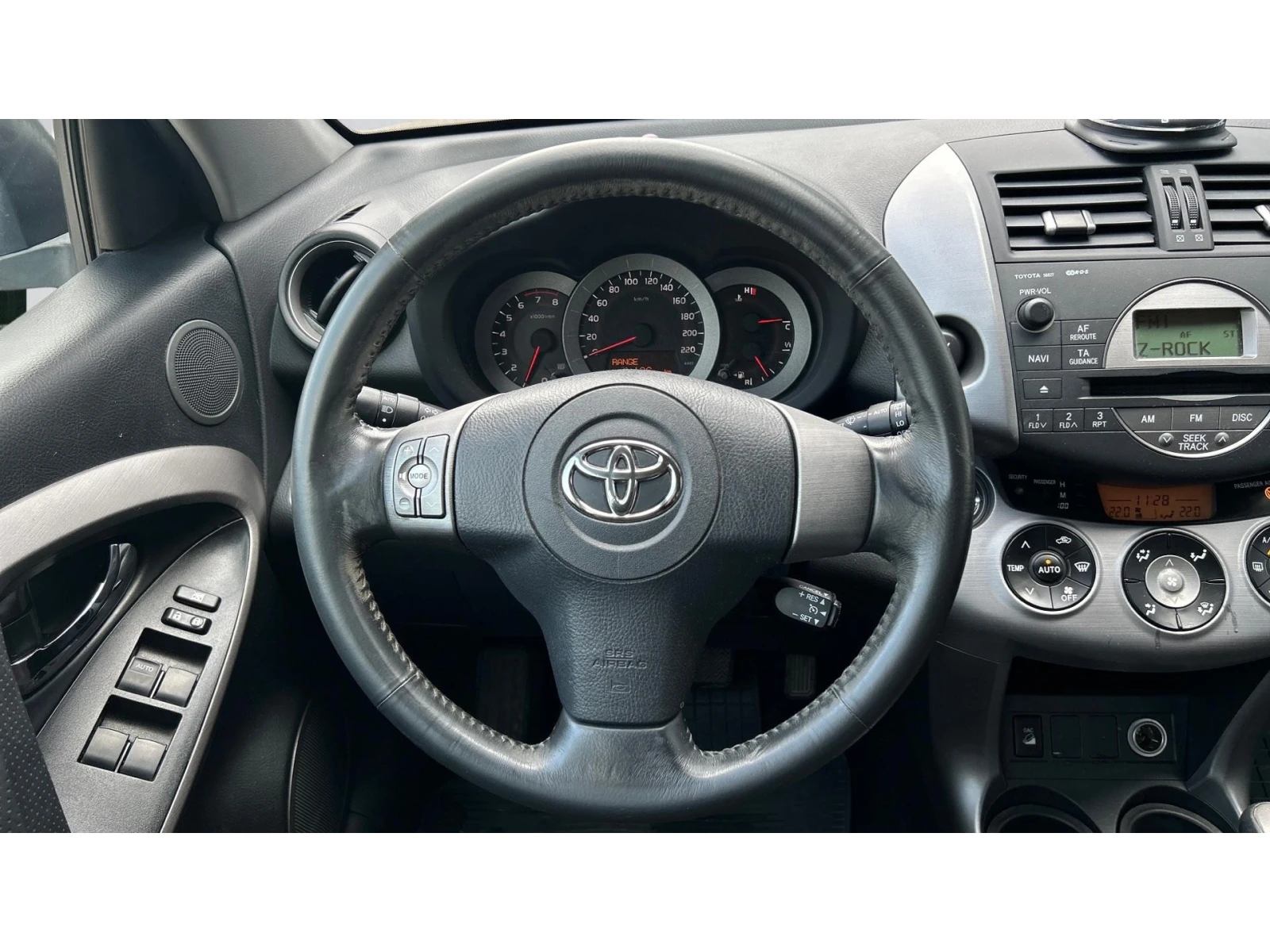 Toyota Rav4 Месечна вноска от 200  , снимка 13 - Автомобили и джипове - 54081176