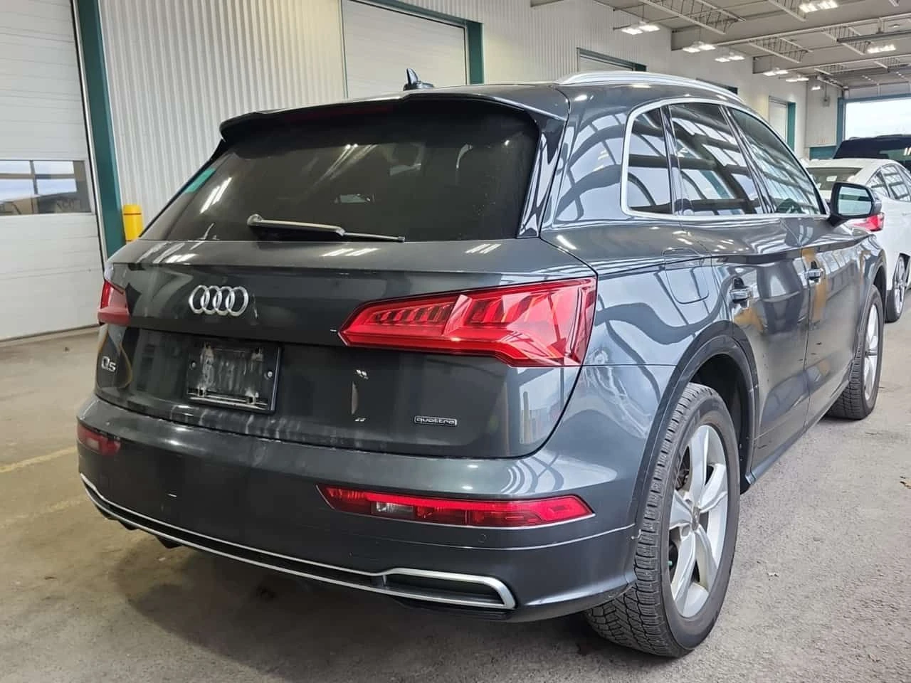 Audi Q5 PROGRESSIV /360/LED/ПОДГРЕВ/ПАНОРАМА, снимка 3 - Автомобили и джипове - 54356731