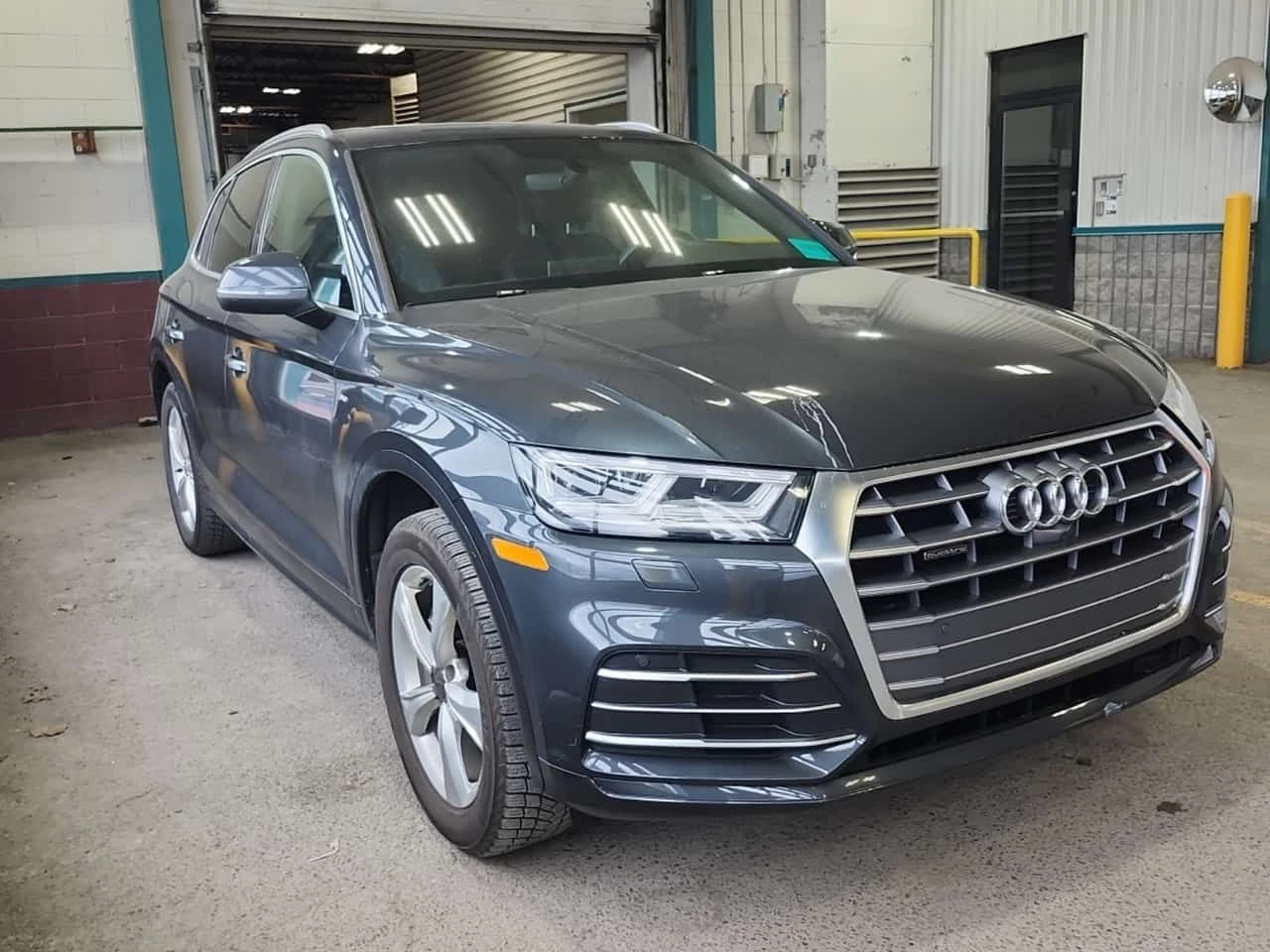 Audi Q5 PROGRESSIV /360/LED/ПОДГРЕВ/ПАНОРАМА, снимка 2 - Автомобили и джипове - 54356731