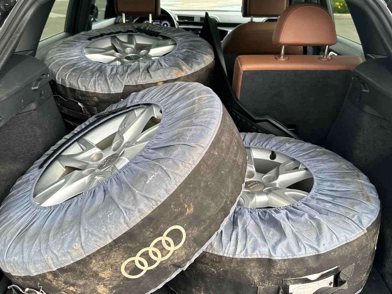 Audi Q3 * 45 TFSI quattro * CARFAX * ЦЕНА ДО БГ, снимка 10 - Автомобили и джипове - 55071872