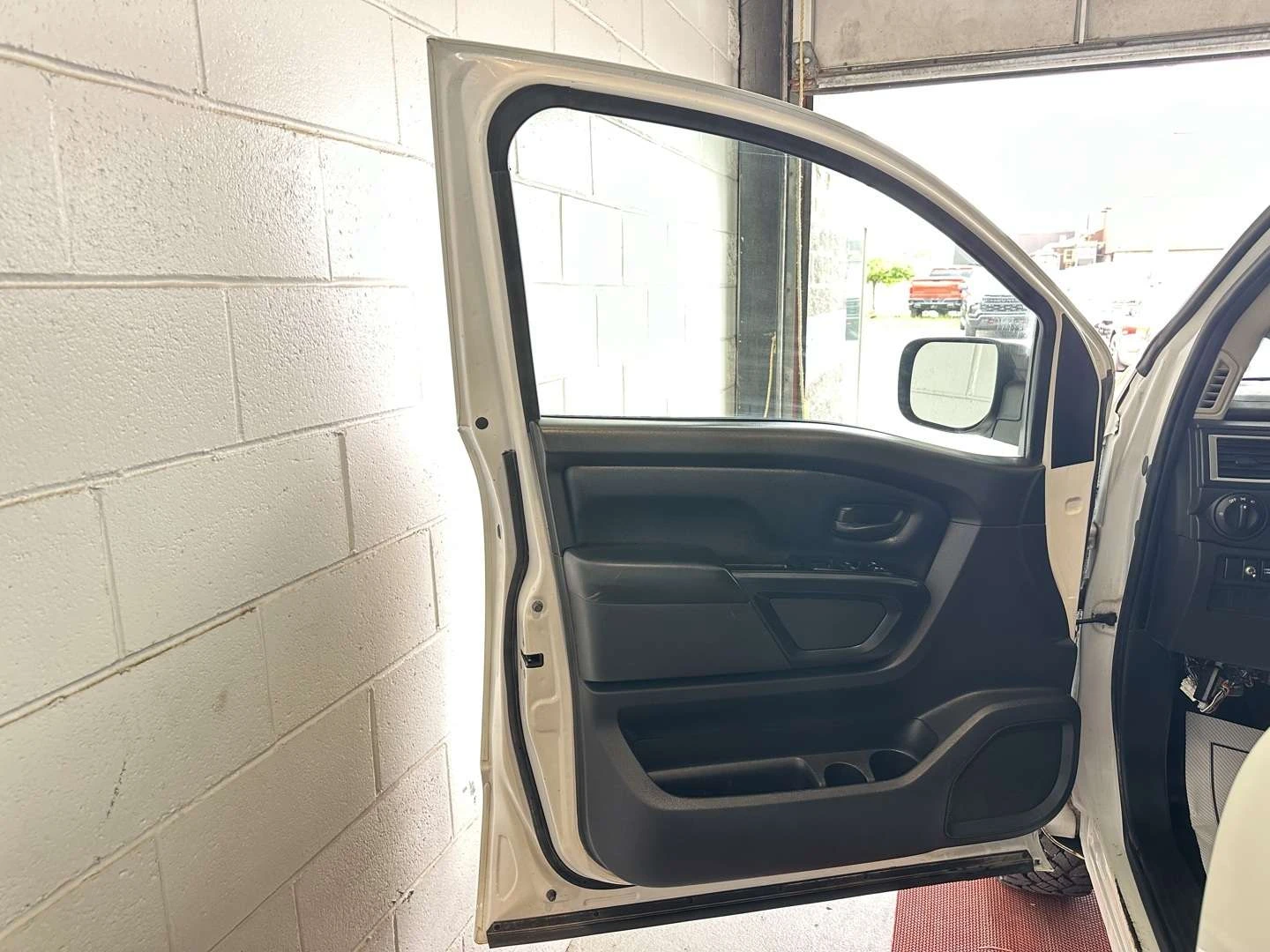 Nissan Titan crew cab | Mobile.bg � ����������� 9