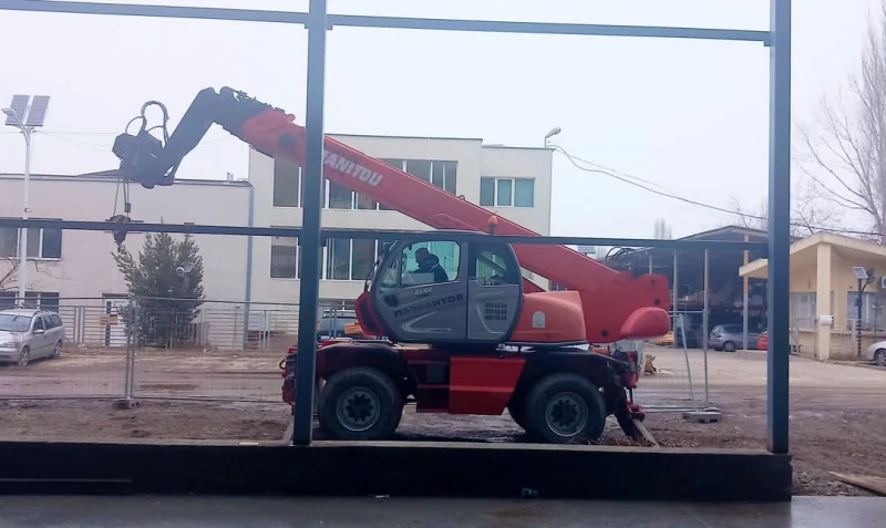Телескопични товарачи Manitou MRT 2540, снимка 17 - Индустриална техника - 52375822