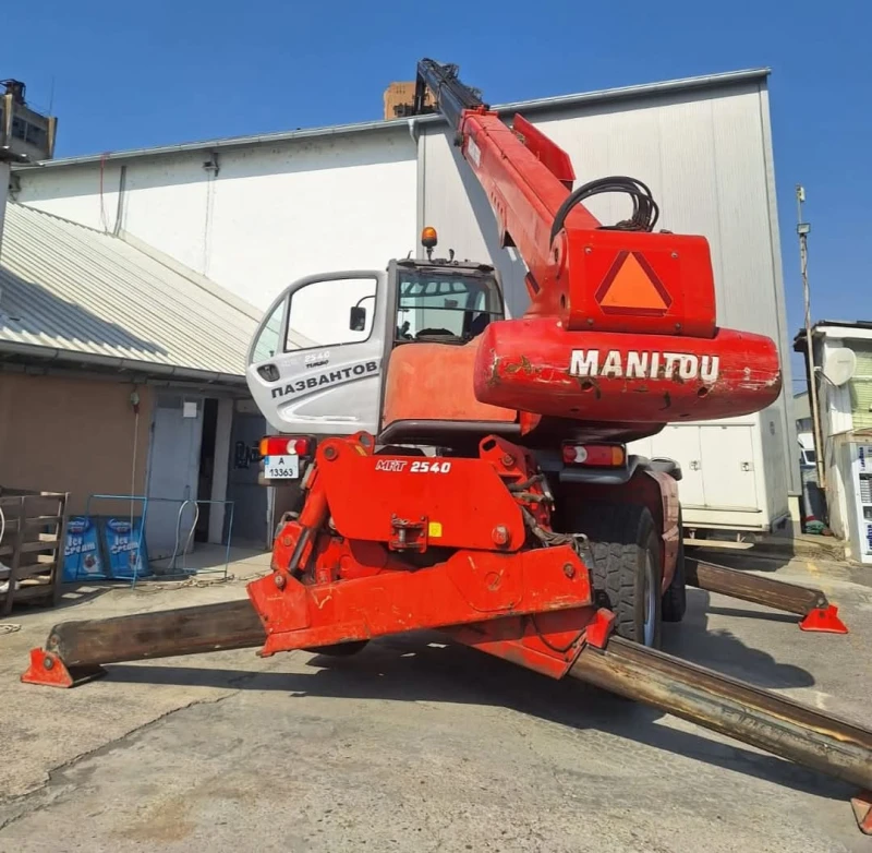 Телескопични товарачи Manitou MRT 2540, снимка 7 - Индустриална техника - 52375822