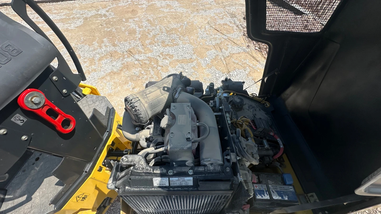 Валяк BOMAG BW120AD, снимка 7 - Индустриална техника - 54828088