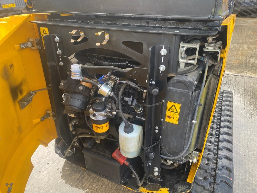 Багер JCB 16C-1 / НЕРАЗЛИЧИМ ОТ НОВ !!!, снимка 8 - Индустриална техника - 56717891