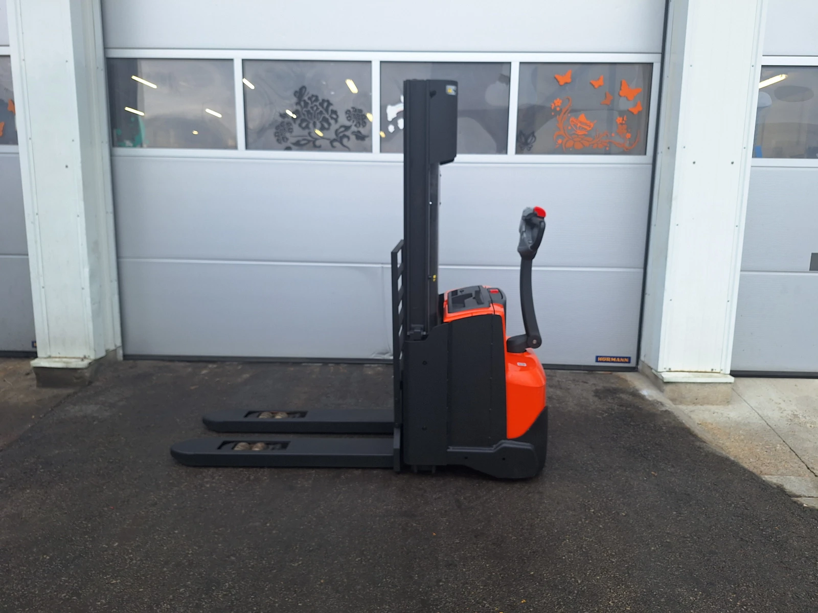 Електрокар BT SWE140L НОВА БАТЕРИЯ, снимка 1