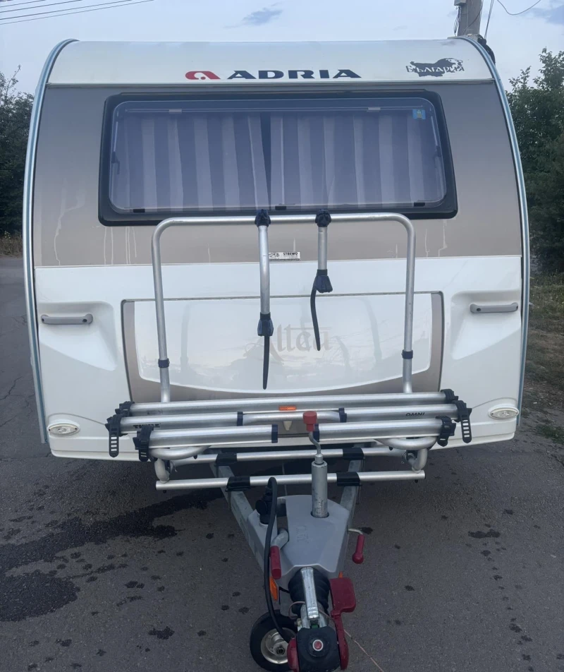 Каравана Adria Altea 462 PK, снимка 8 - Каравани и кемпери - 52499098