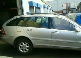 Двигател за Mercedes-Benz C 220, снимка 2