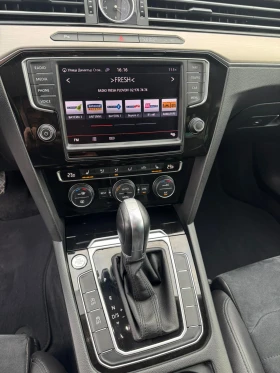 VW Passat 2.0TDI 190к.с. HIGHLINE::DIGITAL::DISTRONIC:CAMERA - 12999 € / 25423.83 лв. - 72458358 14