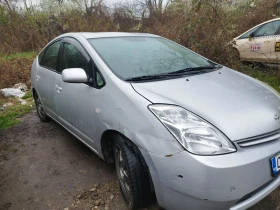 ������ Toyota Prius