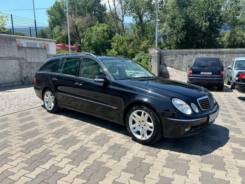 Mercedes-Benz E 320, снимка 2 - Автомобили и джипове - 46611613