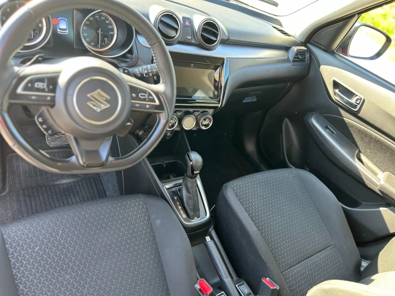 Suzuki Swift GLX, снимка 10 - Автомобили и джипове - 47813329