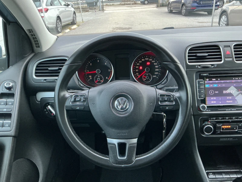 VW Golf 2.0 TDI, снимка 11 - Автомобили и джипове - 48540319