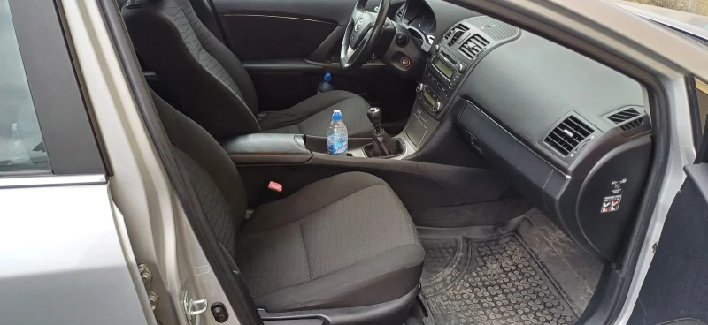 Toyota Avensis 1.8 147 vvti, снимка 5 - Автомобили и джипове - 52380891