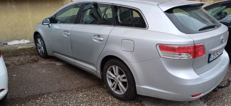 Toyota Avensis 1.8 147 vvti, снимка 3 - Автомобили и джипове - 52380891