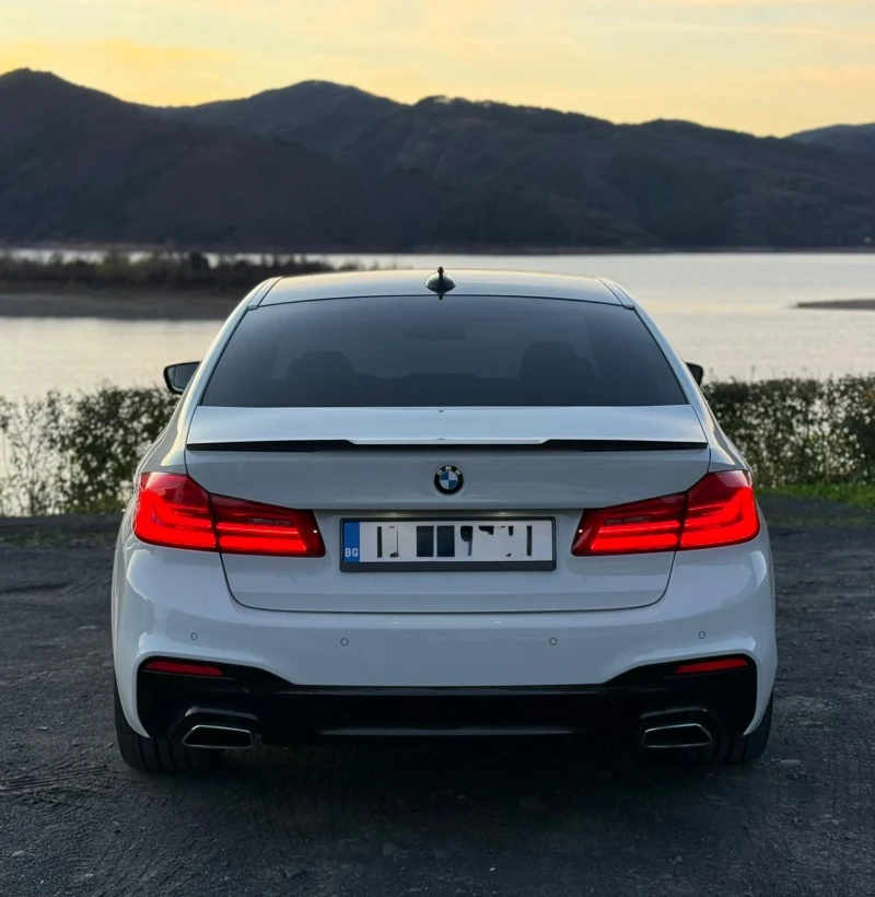 BMW 540 MPack* HeadUp* XDrive* Distronic* Memory* Ambient, снимка 5 - Автомобили и джипове - 52529012