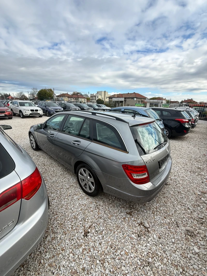 Mercedes-Benz C 220 2.2, снимка 5 - Автомобили и джипове - 52841935