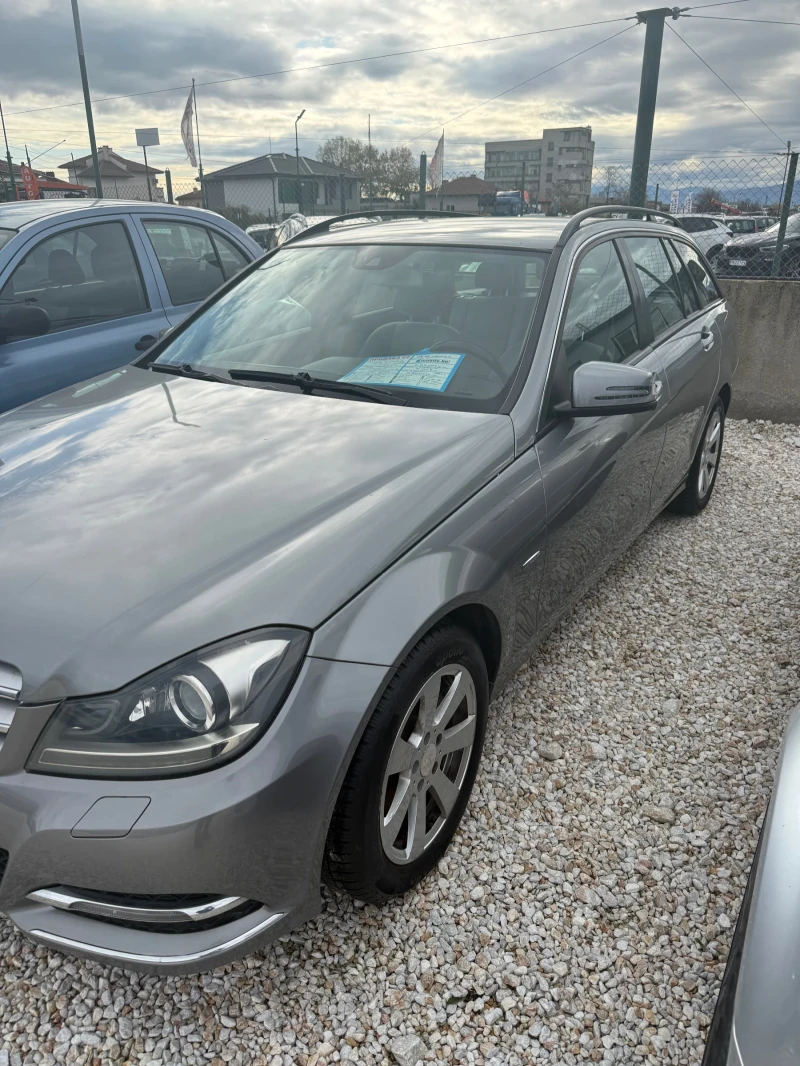 Mercedes-Benz C 220 2.2, снимка 3 - Автомобили и джипове - 52841935