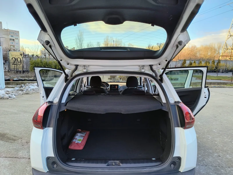 Peugeot 2008 1.5Blue-HDI/NAVI/FACE/EURO 6, снимка 16 - Автомобили и джипове - 52957900