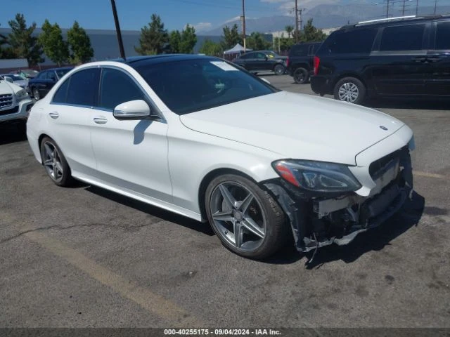 Mercedes-Benz C 300 AMG* 4MATIC* Burmester* Full LED* Подгрев* , снимка 1 - Автомобили и джипове - 47846567