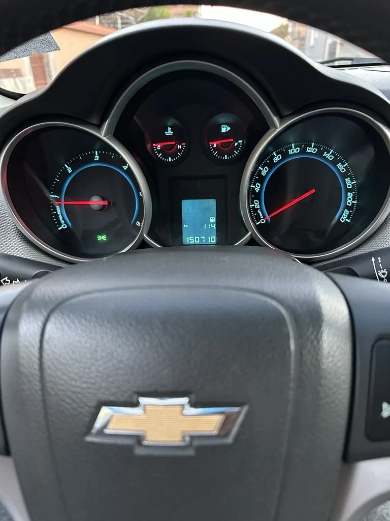 Chevrolet Cruze 2.0, снимка 4 - Автомобили и джипове - 48094147