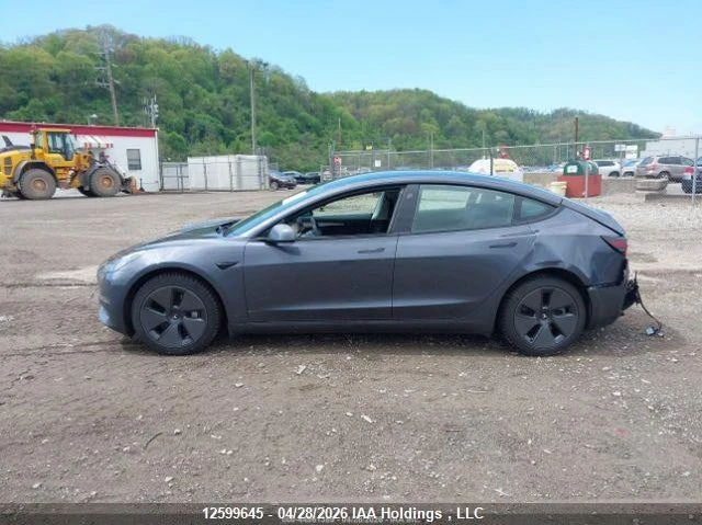 Tesla Model 3 Лонг Рейндж 4x4 термопомпа, снимка 14 - Автомобили и джипове - 54721810