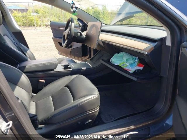 Tesla Model 3 Лонг Рейндж 4x4 термопомпа, снимка 5 - Автомобили и джипове - 54721810