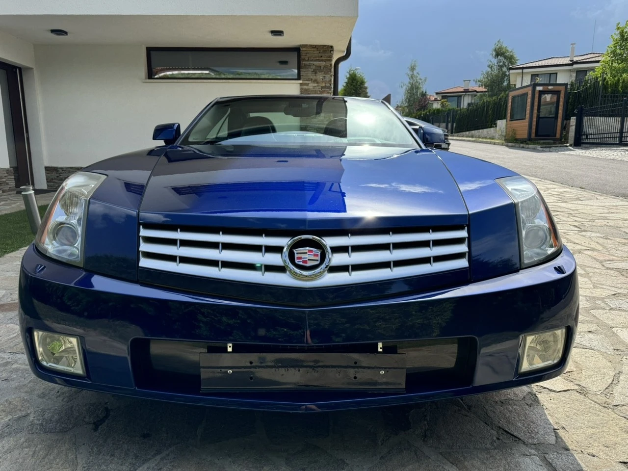 Cadillac Xlr 4.6i V8 - изображение 2