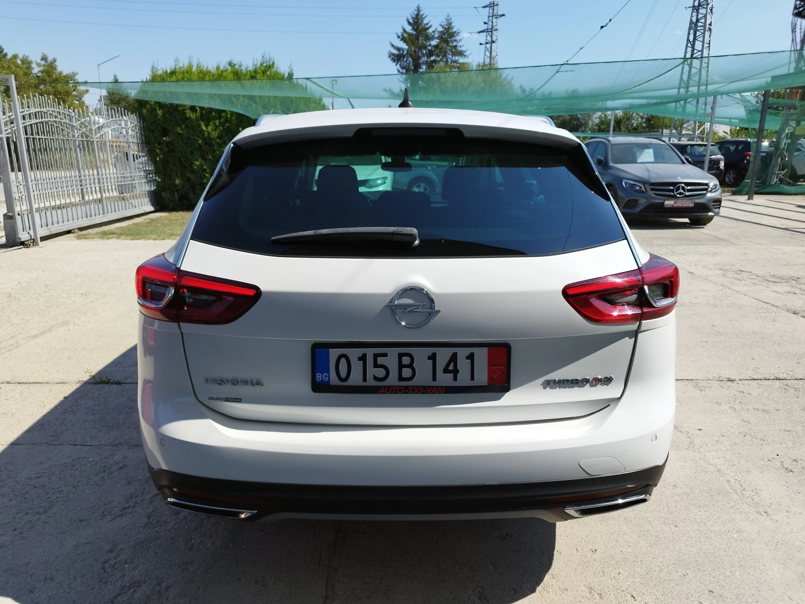 Opel Insignia Country Tourer  2.0 Biturbo 4x4 - изображение 6