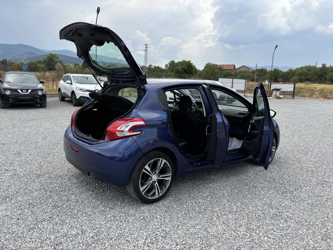 Peugeot 208 1.4 Нов Внос, Euro 5B - изображение 7