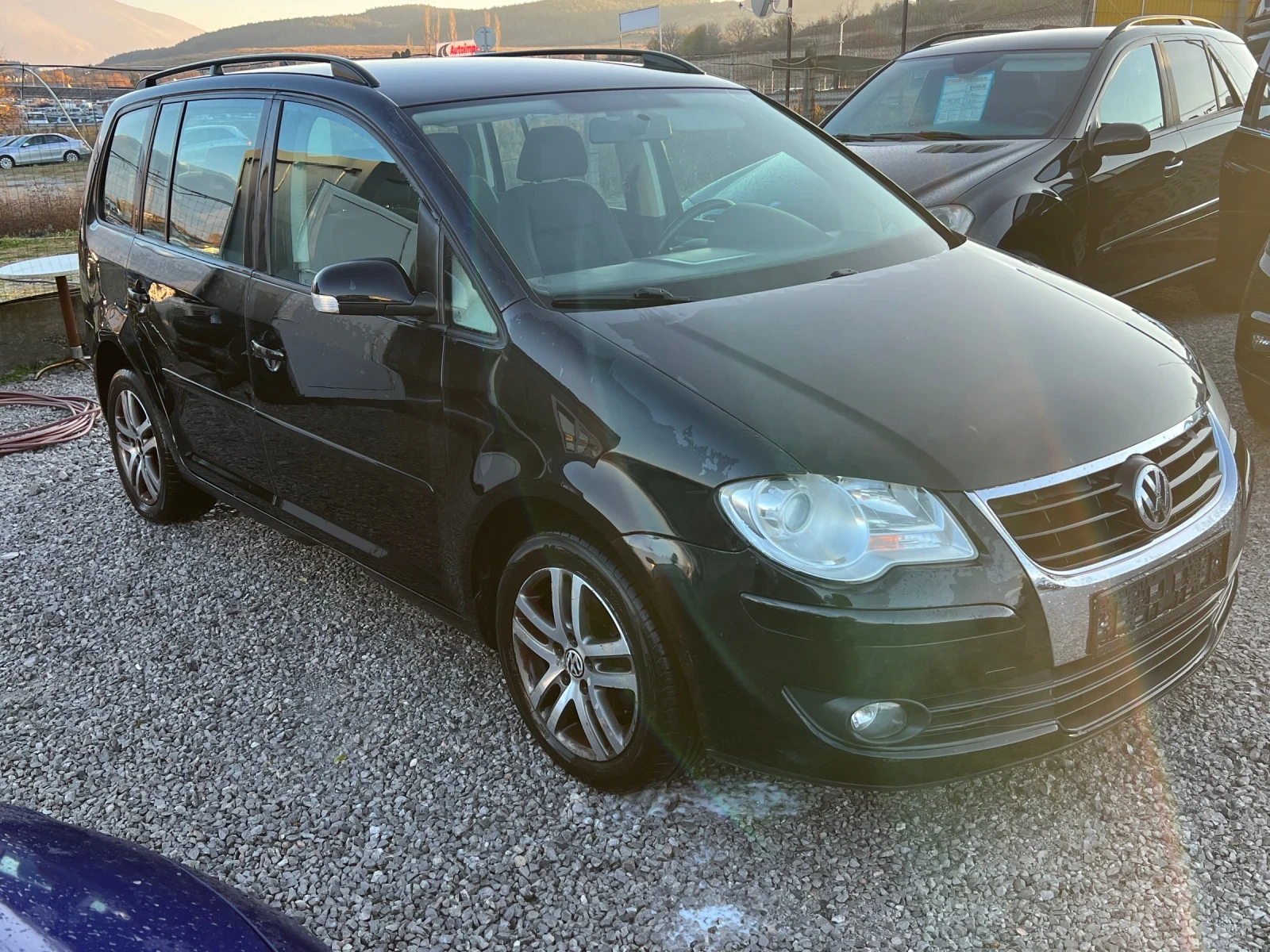 VW Touran 1.9/7 места/7 скорости /автомат - изображение 10