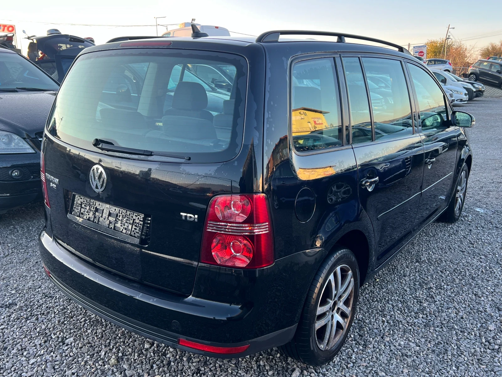 VW Touran 1.9/7 места/7 скорости /автомат - изображение 5