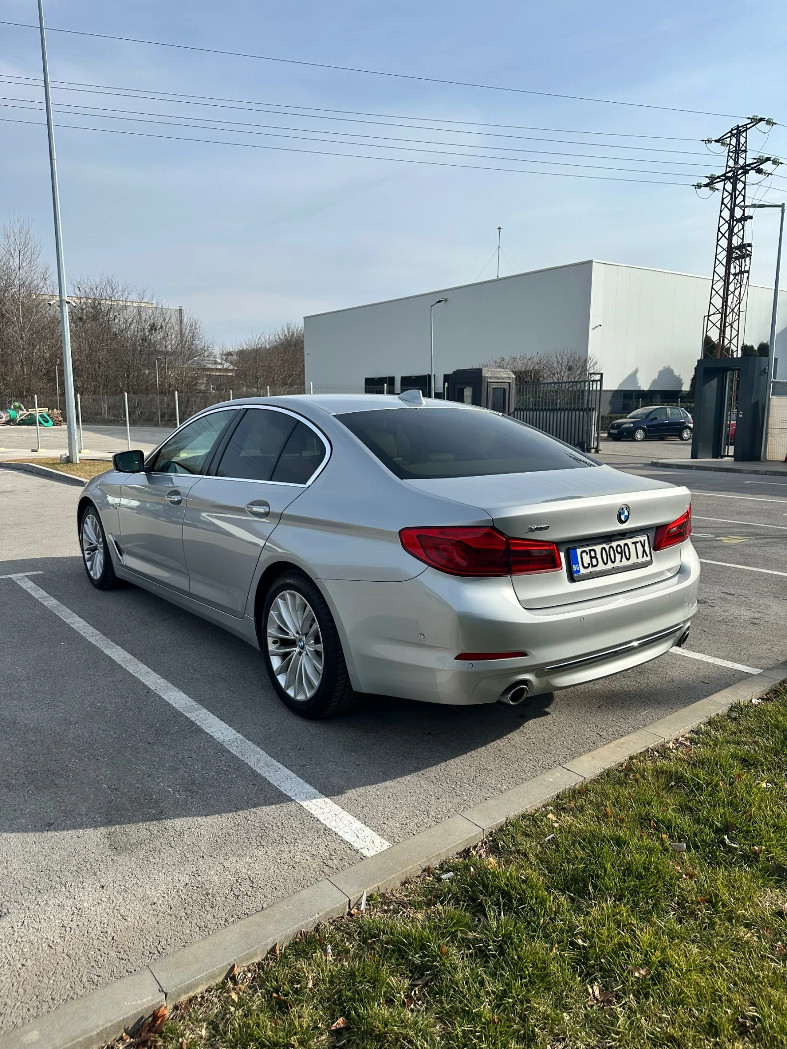 BMW 520 xDrive luxury line - изображение 6