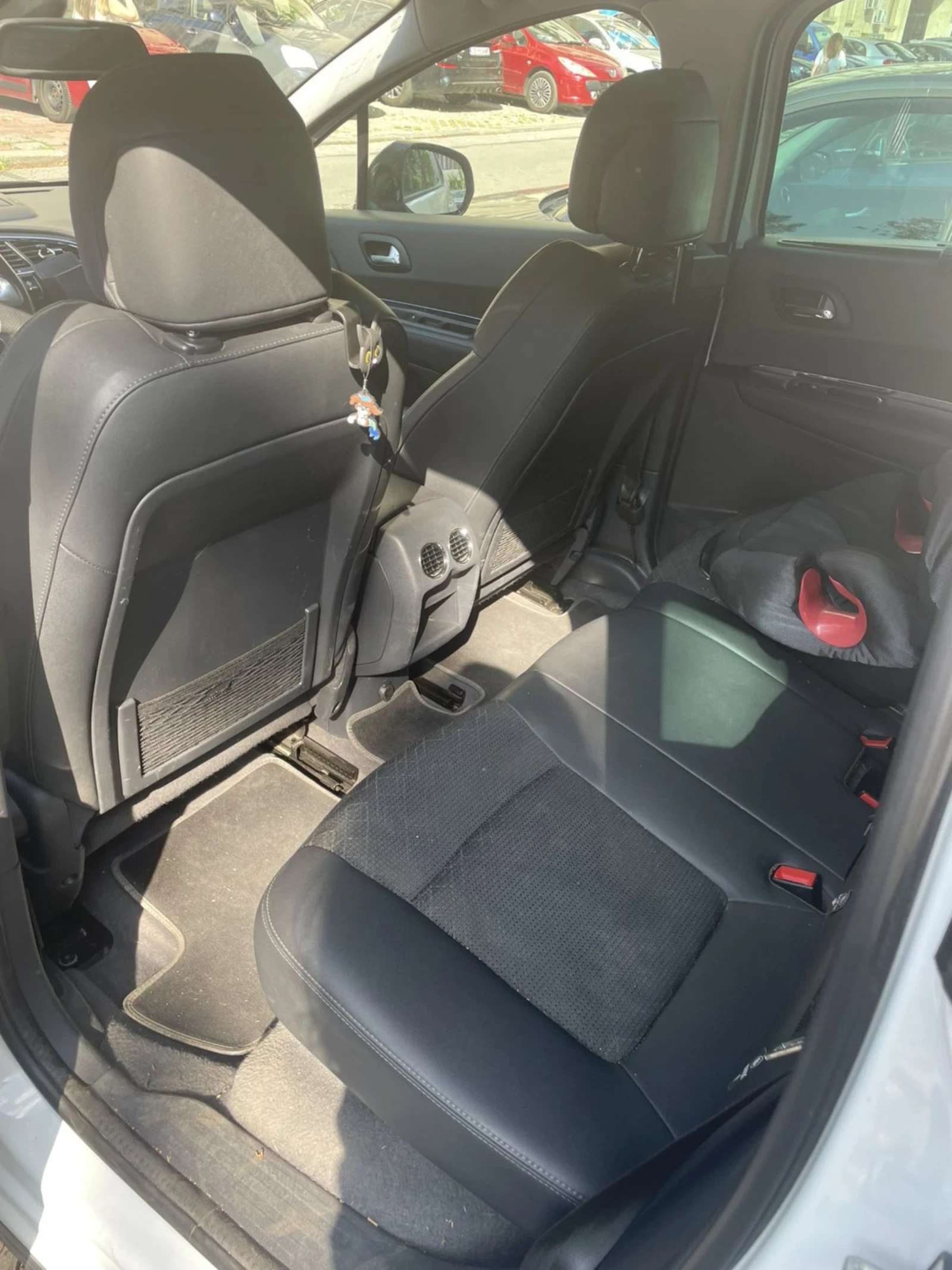 Peugeot 3008 1.6 BlueHDI Allure NAVI/PANO/KOJA/AUTO - изображение 6